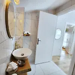 Aya Butik * Adalar