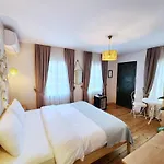 Otel Aya Butik *