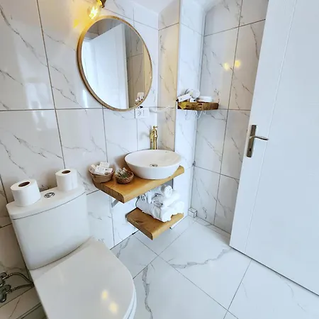 Aya Butik فندق
